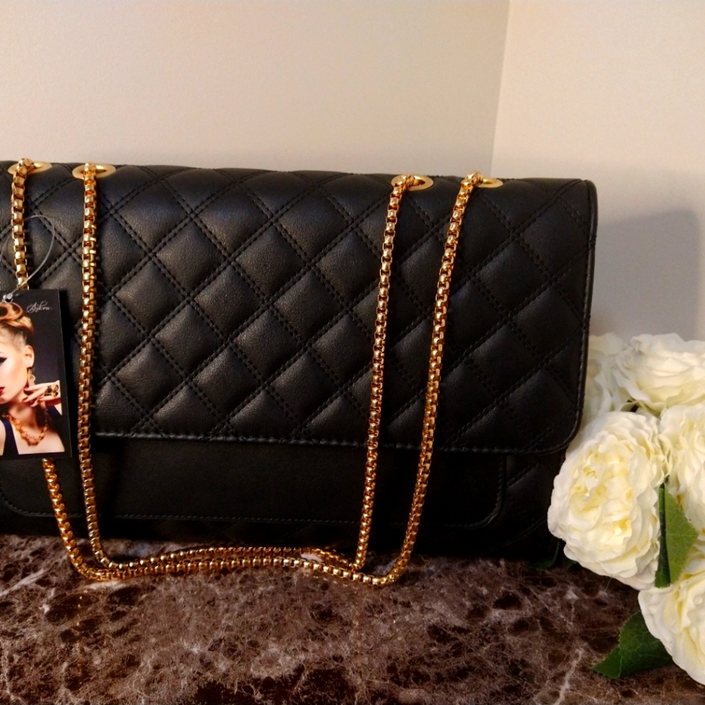 Black Elegant Diamond Quilted Old Hollywood Shoulder Bag